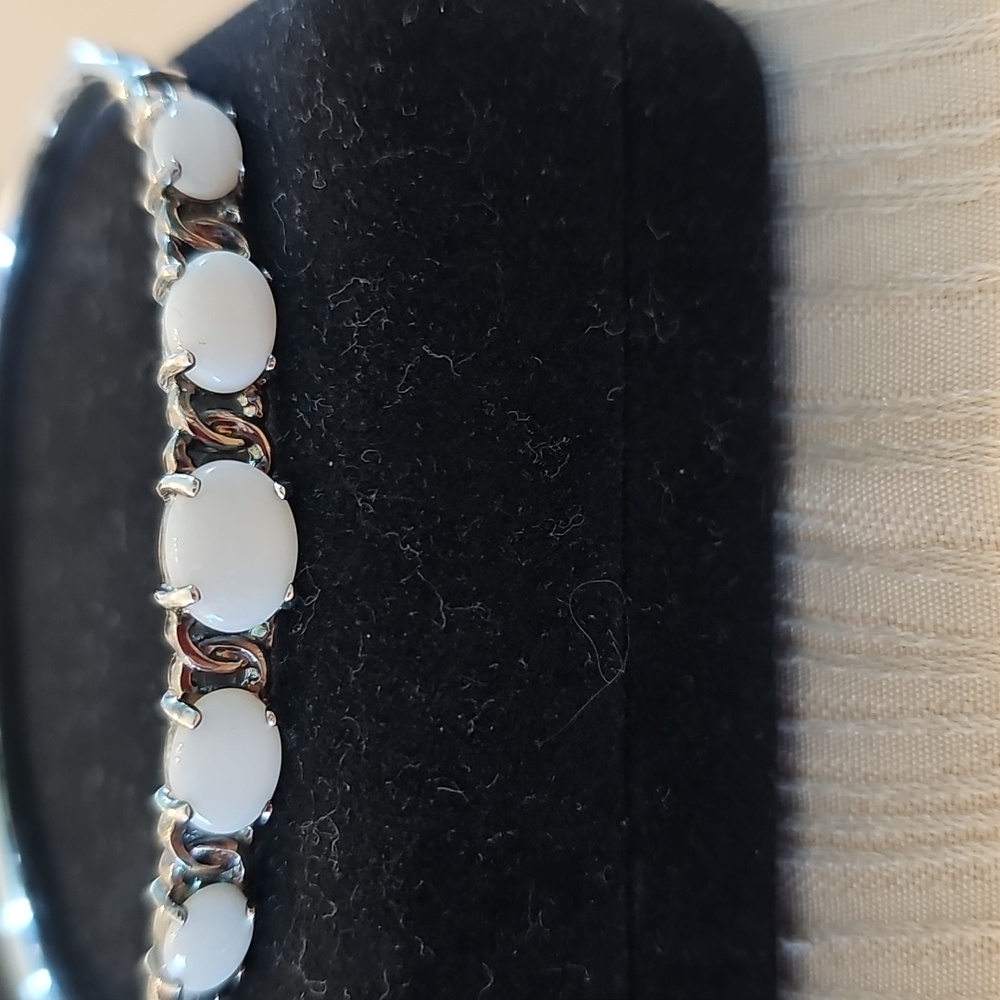 Sterling Silver Bangle w/5 Opals